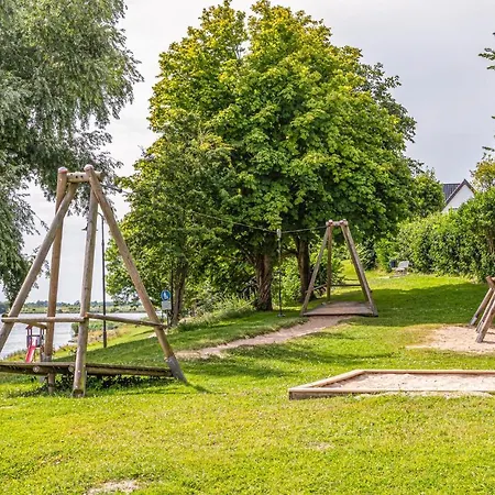 بيت للعطل 2 Bedroom Pet Friendly In Stapel