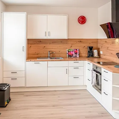 2 Bedroom Pet Friendly In Stapel بيت للعطل Suderstapel