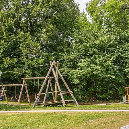 2 Bedroom Awesome In Stapel Suderstapel