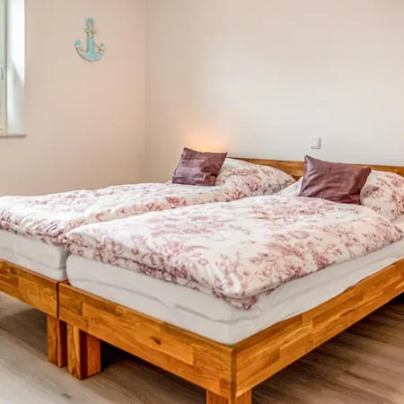 2 Bedroom Pet Friendly In Stapel * Suderstapel